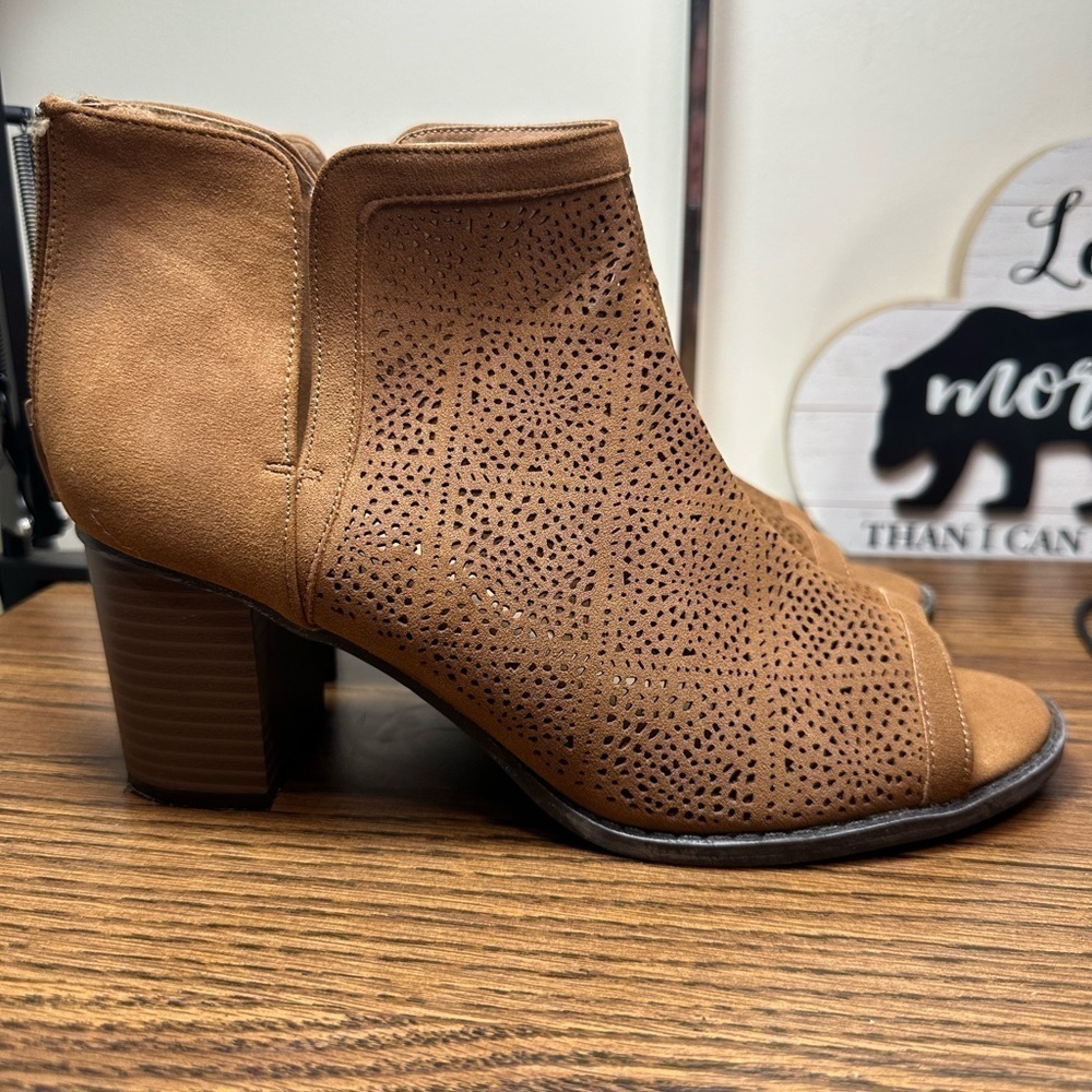 NWOT C est 1946 Brown‎ Open Toe Ankle Bootie Size 10